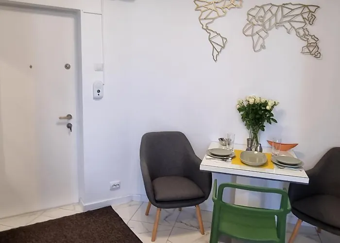 Universitate Apartman *