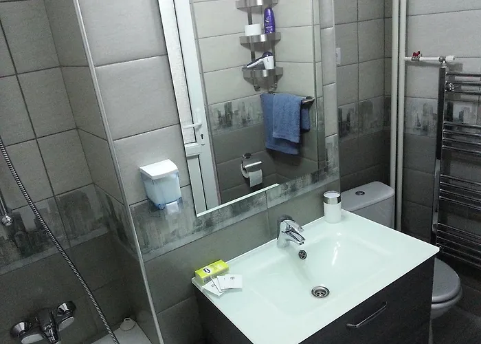 Universitate Apartman *