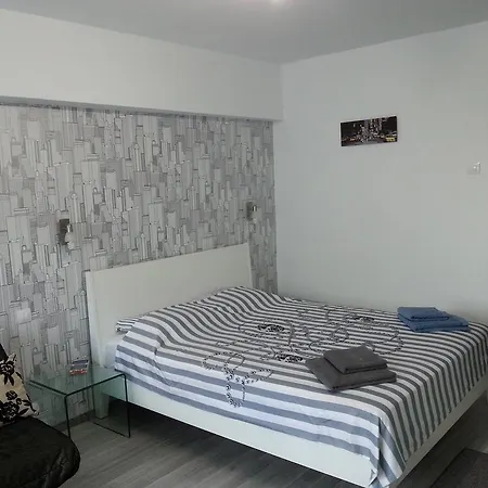 Universitate Βουκουρέστι